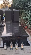 nagrobek granitowy