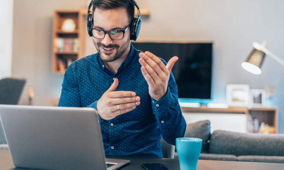 Czy warto zapisać się na kurs językowy on-line? Czy warto zapisać się na kurs językowy on-line?