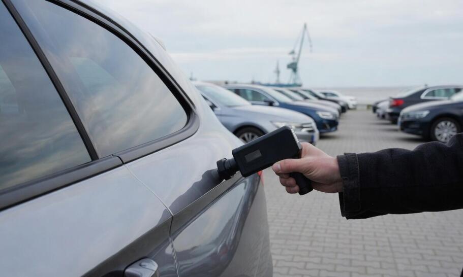Jak sprawdzić używane auto z komisu przed zakupem w Trójmieście