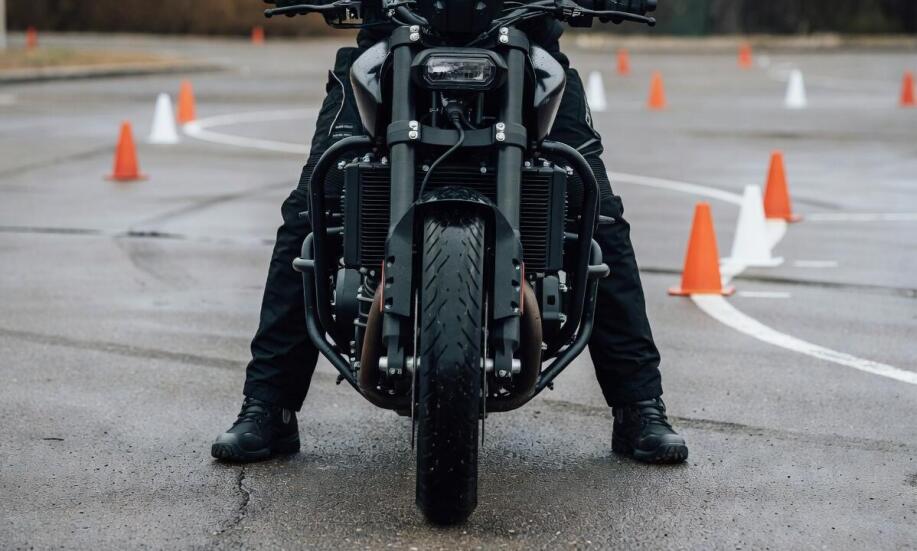 Jak przygotować się do pełnej kategorii A przed egzaminem na większym motocyklu