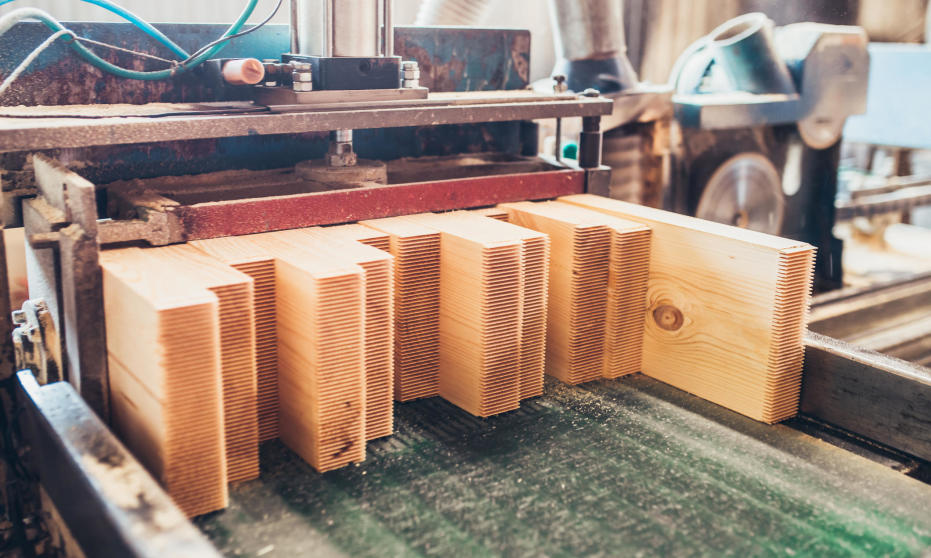 Jak powstaje drewno klejone?