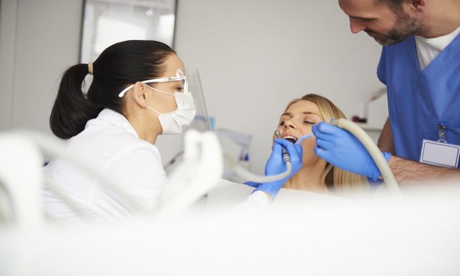 Czym zajmuje się endodoncja? Czym zajmuje się endodoncja?