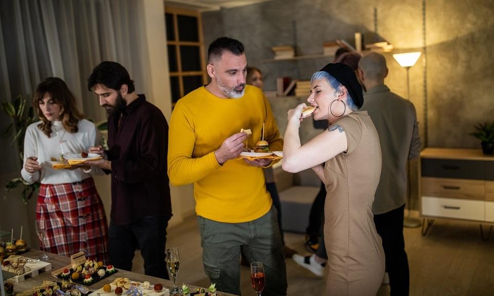 Catering na domówkę - dlaczego to dobre rozwiązanie?