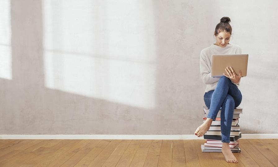 Księgarnia online nie tylko z książkami. Zaproszenie do Księgralni