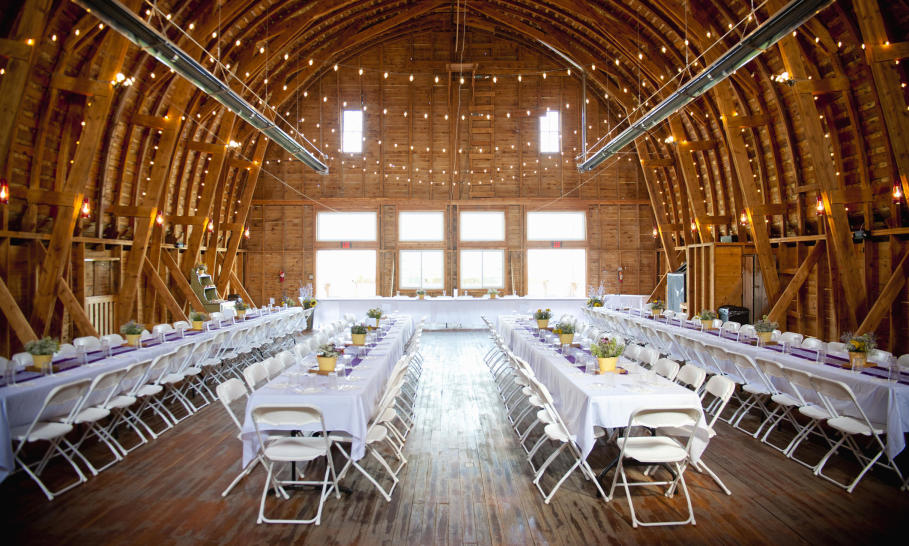 Jakie są zalety wypożyczania mebli?