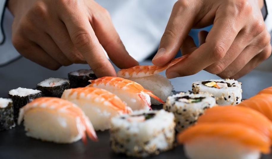 Ciekawe maszyny do produkcji sushi