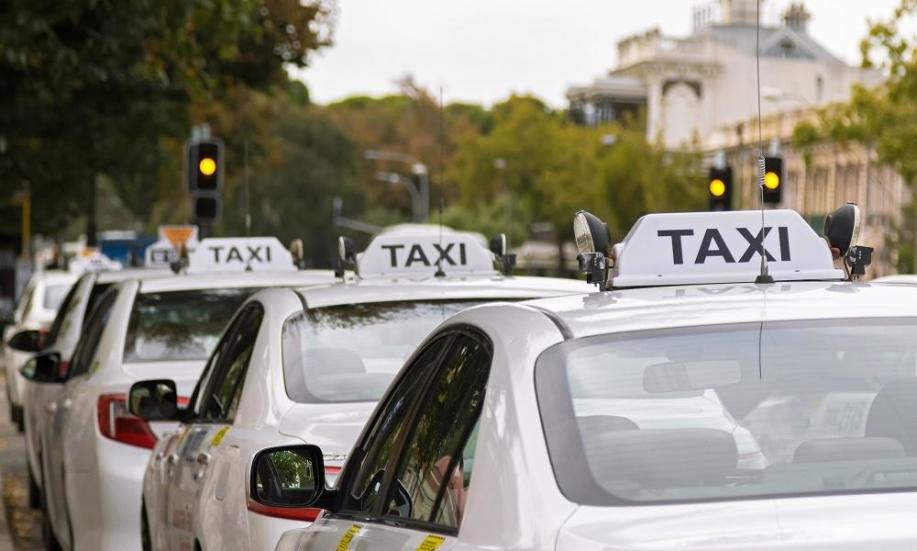 Dlaczego warto wybrać taxi, a nie Ubera czy Bolta? Dlaczego warto wybrać taxi, a nie Ubera czy Bolta?