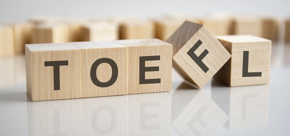Czym się różni egzamin językowy TOEFL od IELTS? Czym się różni egzamin językowy TOEFL od IELTS?