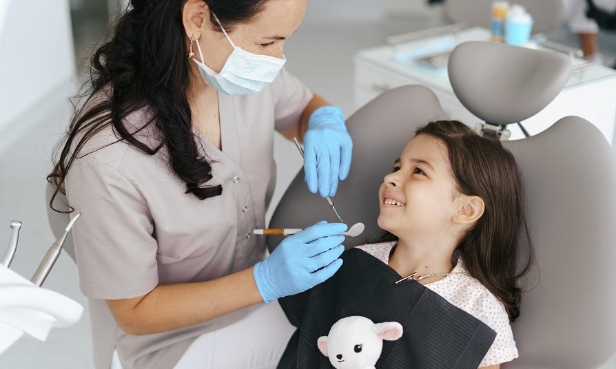 Jak przygotować dziecko do wizyty u stomatologa?