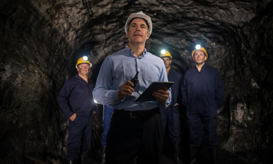 Na jakiej zasadzie odbywa się mierzenie stężenia metanu za pomocą czujników gazu?