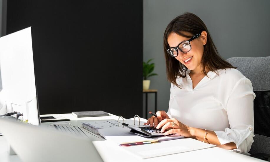 Gdzie szukać pomocy w organizacji działu księgowości w firmie?