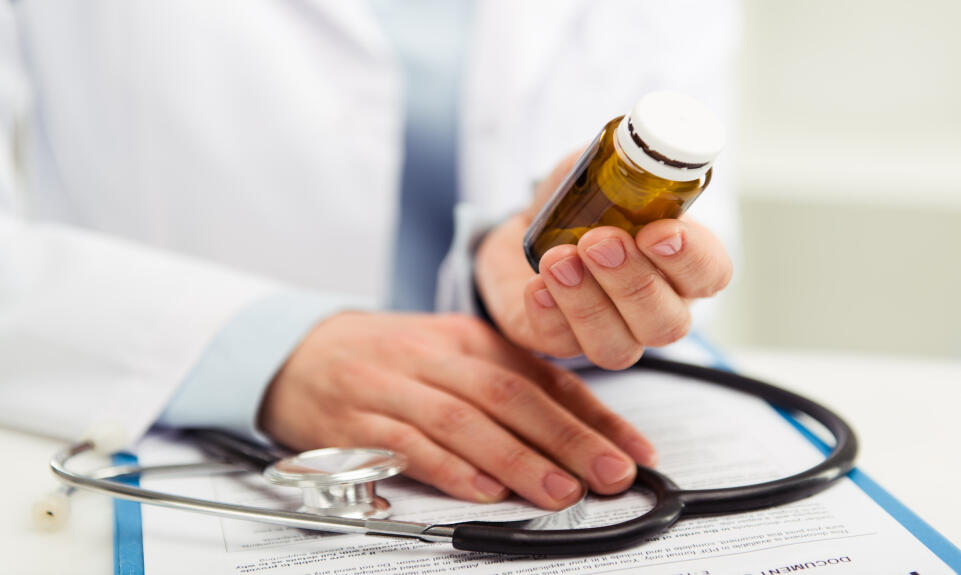 Ból żołądka – kiedy wybrać się na dodatkowe badania?