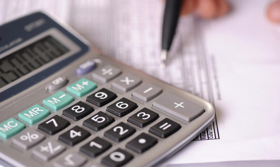 Zadania, które warto zlecić pracownikom biura prawno-podatkowego