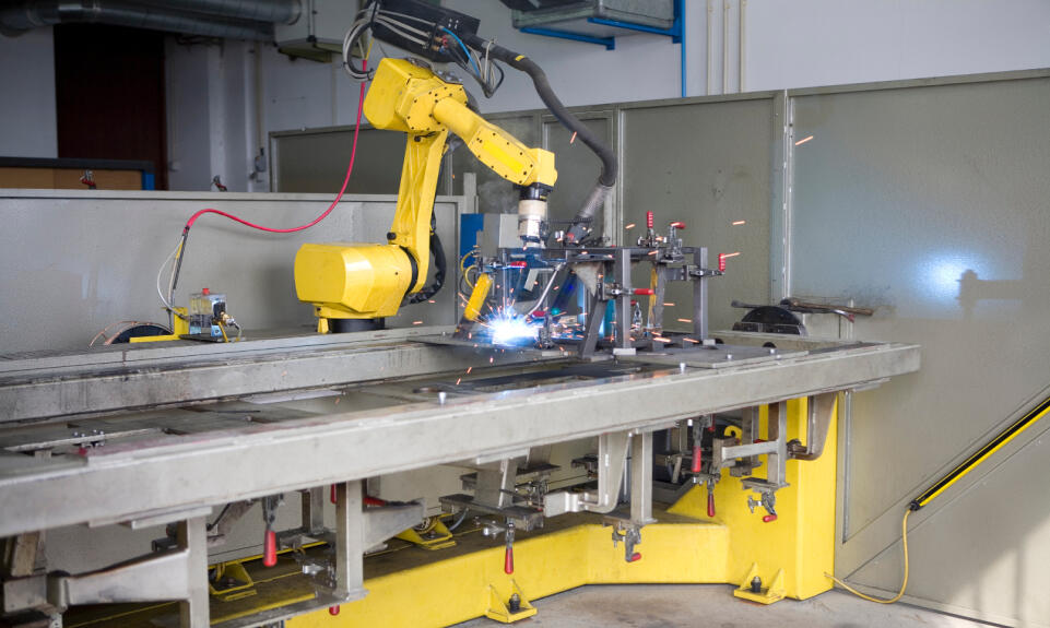 Zastosowanie robotów przemysłowych jako sposób ochrony pracowników