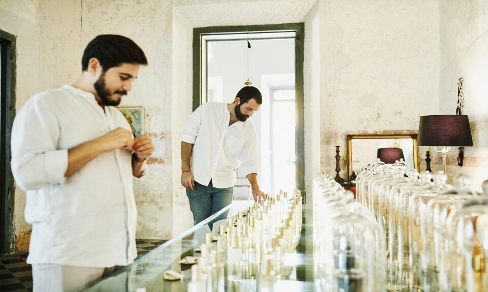 Perfumy w hurcie – gdzie ich szukać?