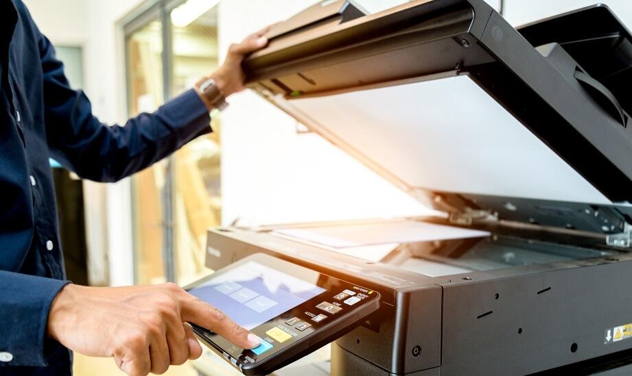 Co powinna oferować profesjonalna drukarka biurowa?