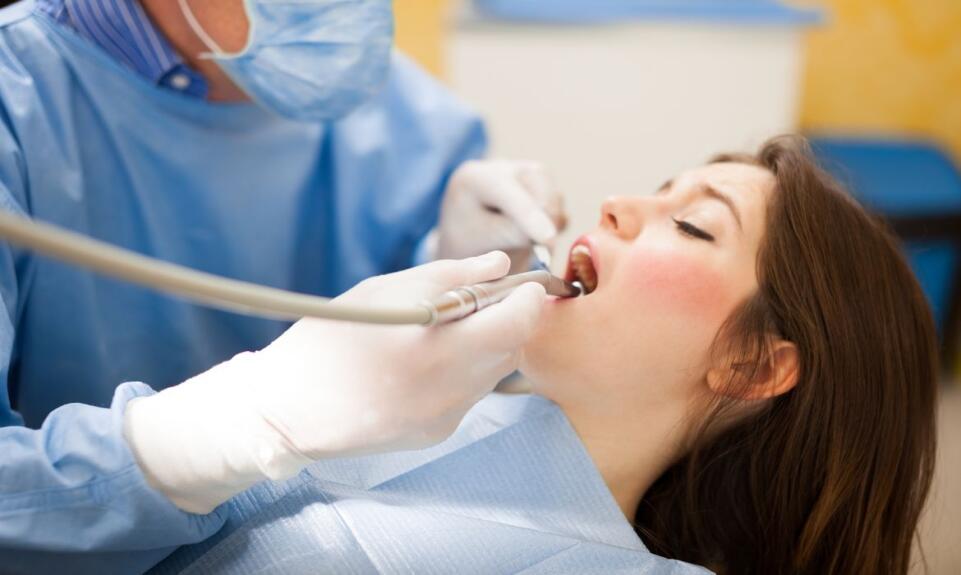 Endodoncja jako ostatnia deska ratunku dla zębów Endodoncja jako ostatnia deska ratunku dla zębów