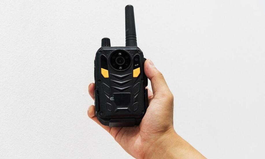 Jakie funkcje posiadają nowoczesne radiotelefony strażackie?