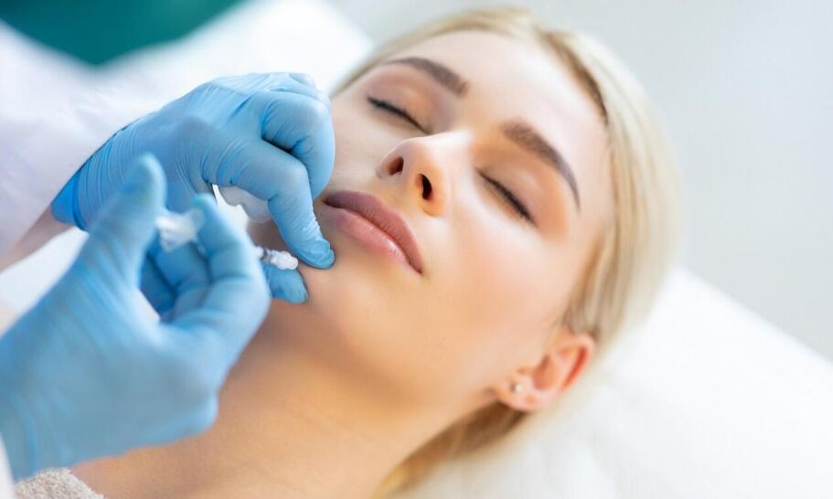 Czym jest i jak działa preparat Radiesse?