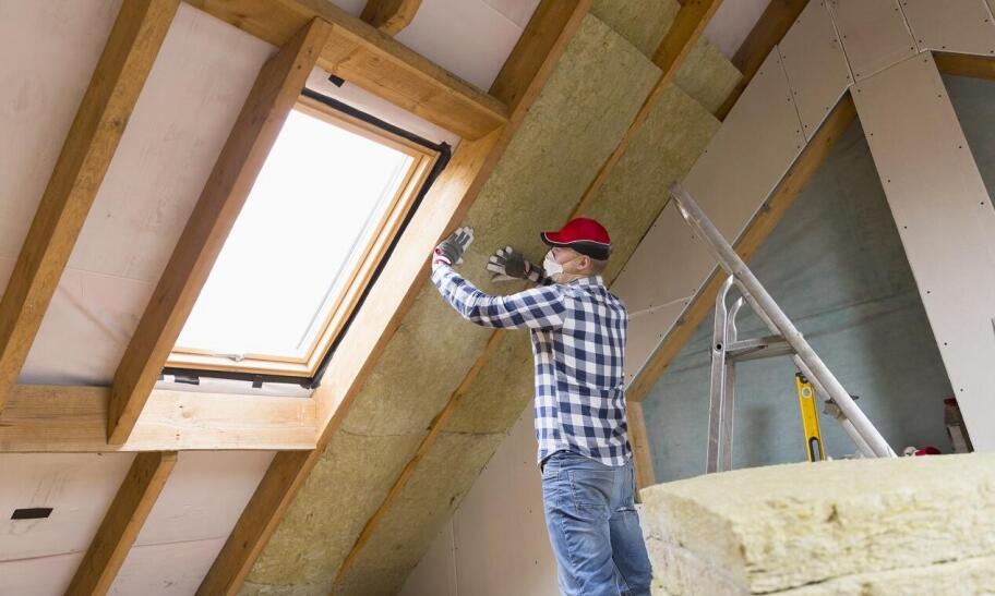 Od czego zależy temperatura poddasza?