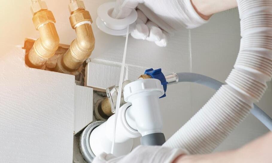 Jak instalować systemy sanitarne?