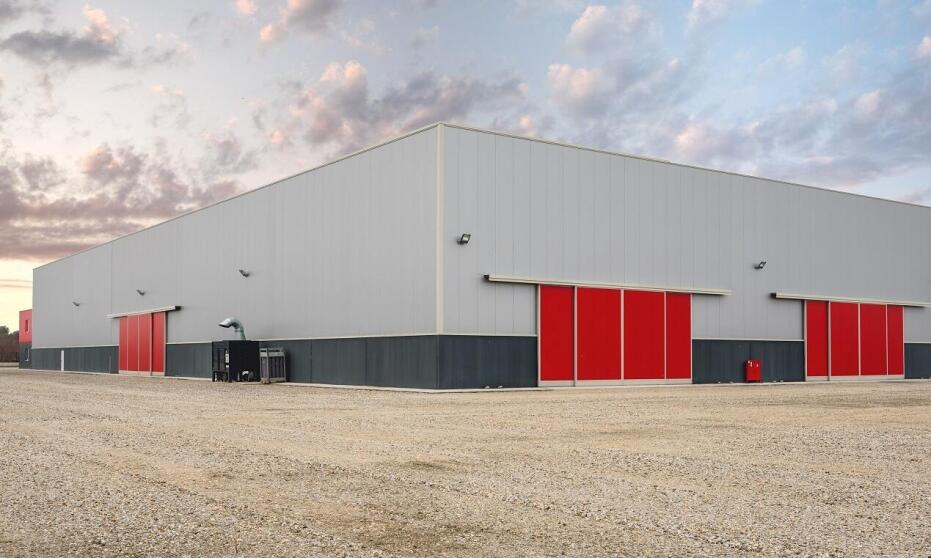 Czy hale stalowe dobrze sprawdzają się w sezonie zimowym?