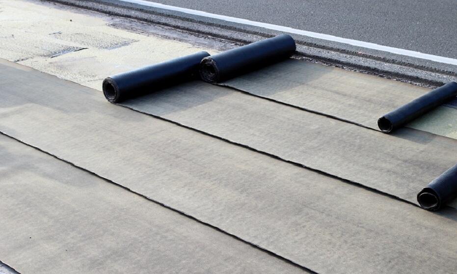 Jak właściwie wykonać hydroizolację płaskiego dachu?