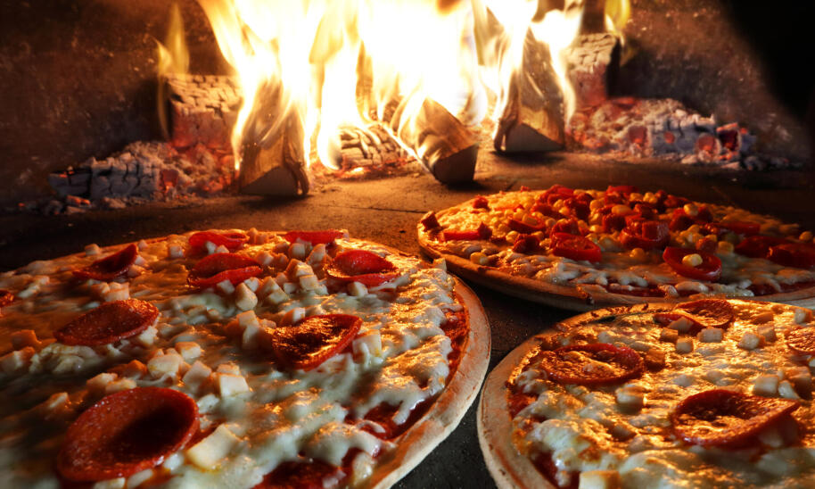 Jak zrobić ciasto na pizzę?