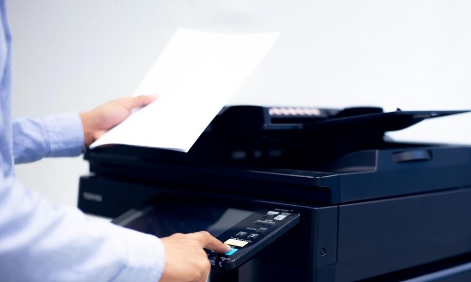 Czy lepiej wynająć kserokopiarki i drukarki, czy lepiej kupić?