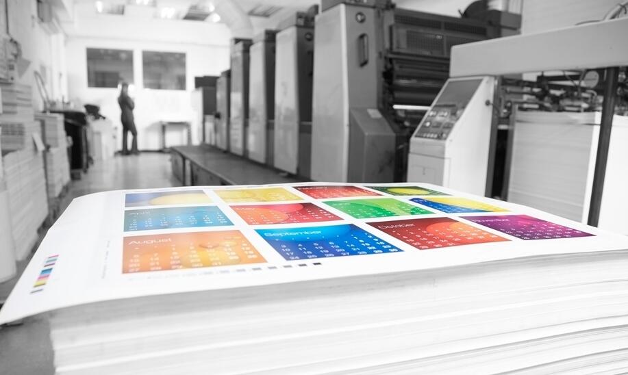 Jaka technika druku jest najbardziej opłacalna w przypadku dużej liczby materiałów reklamowych?