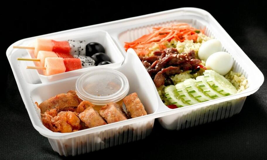 Pudełka do cateringu - jak wybrać odpowiednie? Pudełka do cateringu - jak wybrać odpowiednie?
