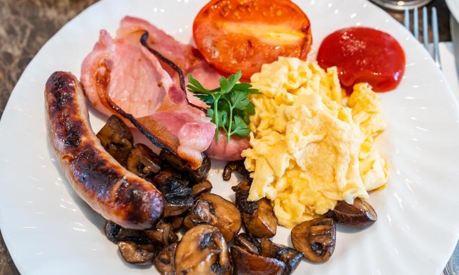 Lunch a brunch – czym różnią się od siebie? Lunch a brunch – czym różnią się od siebie?