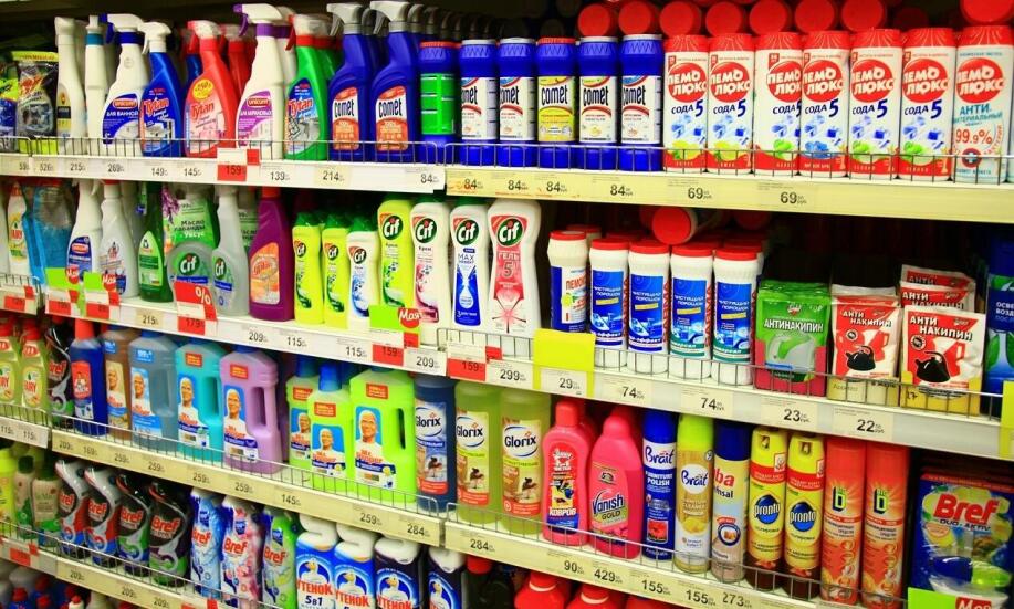 Gdzie w handlu wykorzystujemy etykiety samoprzylepne?