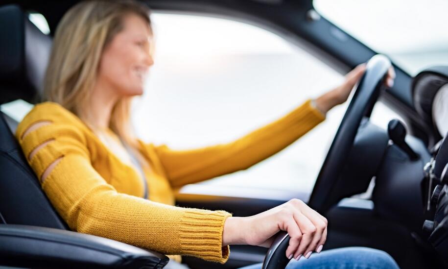 Jak wrócić do kierowania autem po długiej przerwie?