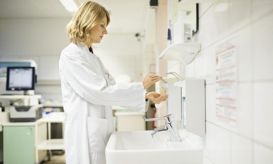 Jak zaaranżować stanowisko do mycia rąk w laboratorium? Jak zaaranżować stanowisko do mycia rąk w laboratorium?
