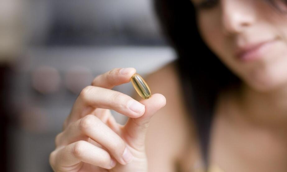 Dlaczego warto brać suplementy na paznokcie?