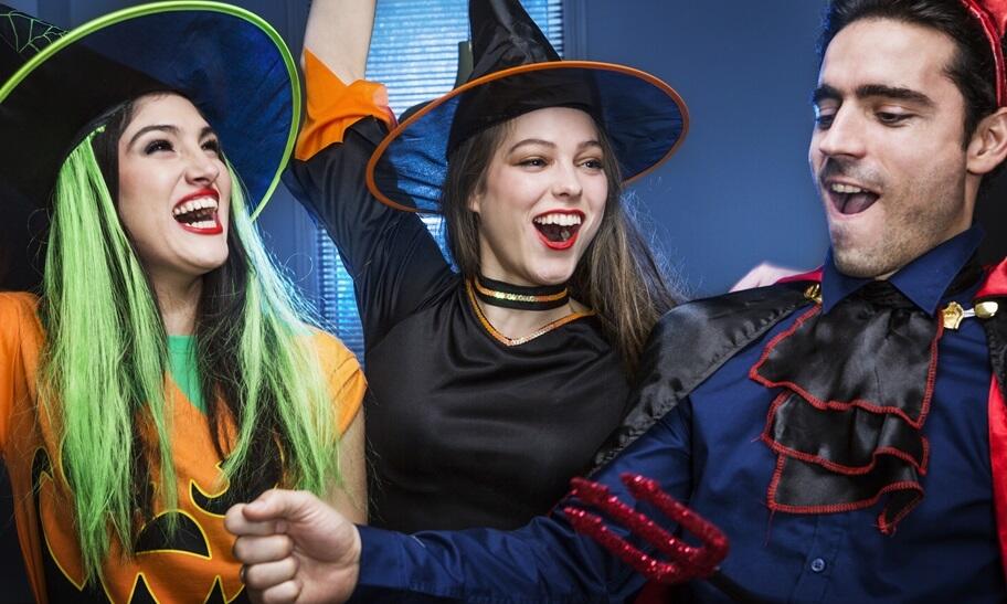 Jak się ubrać na Halloween? Pomysły na "straszne" koszulki Jak się ubrać na Halloween? Pomysły na "straszne" koszulki