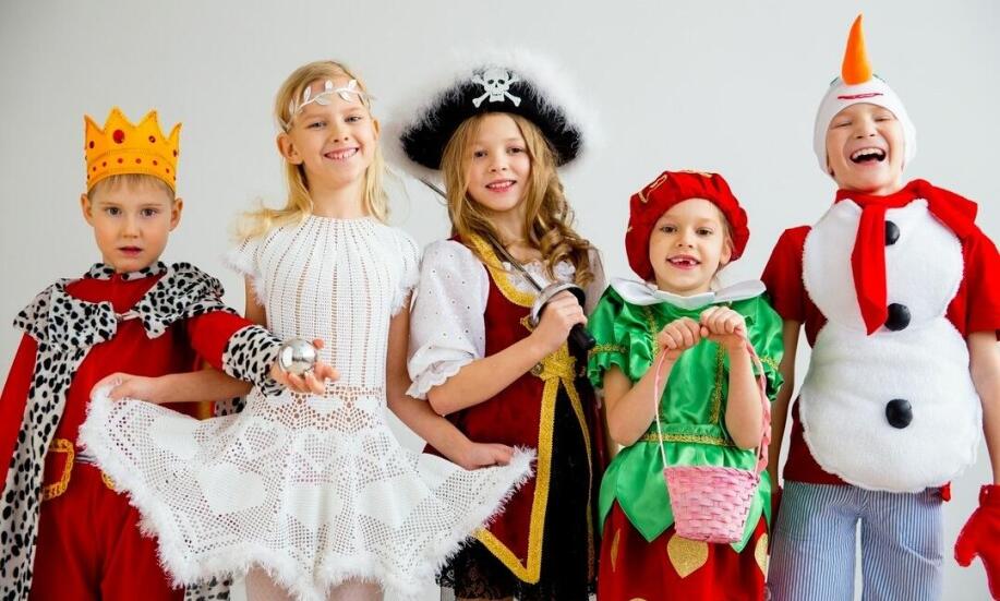 Jakie zalety ma korzystanie z oferty wypożyczalni strojów?