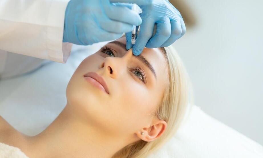 Popularne zabiegi medycyny estetycznej - z jakich warto skorzystać?