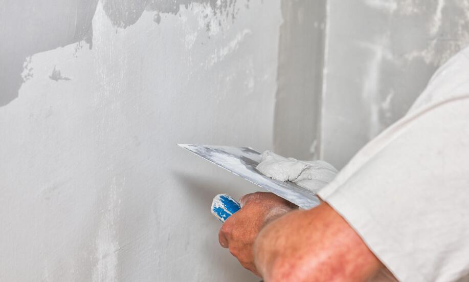 Dlaczego kładzenie gładzi warto powierzyć fachowcom?