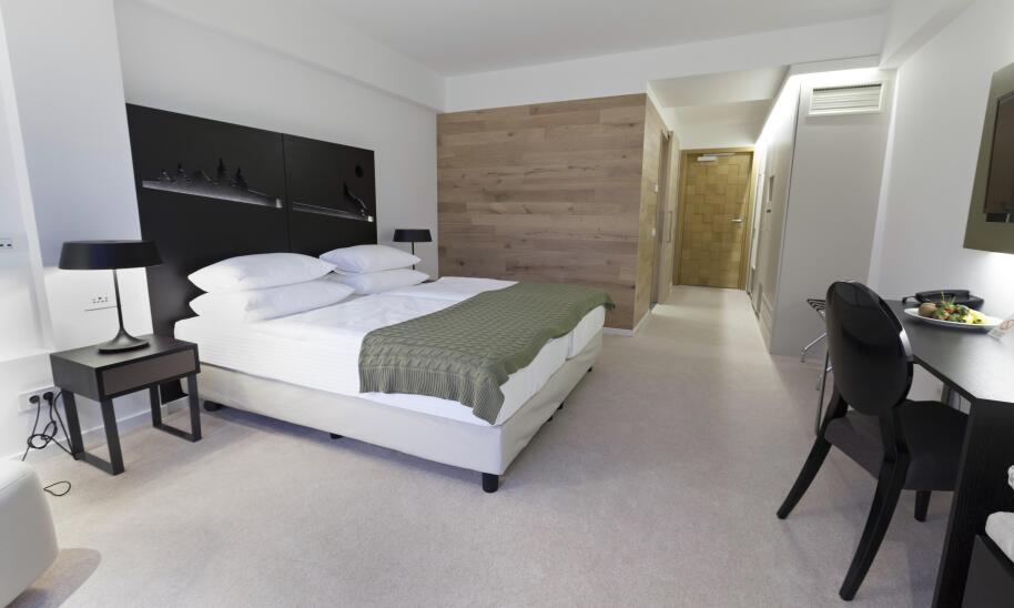 Jakie powinno być wyposażenie pokoju na wynajem, by zapewniał komfortowy wypoczynek?