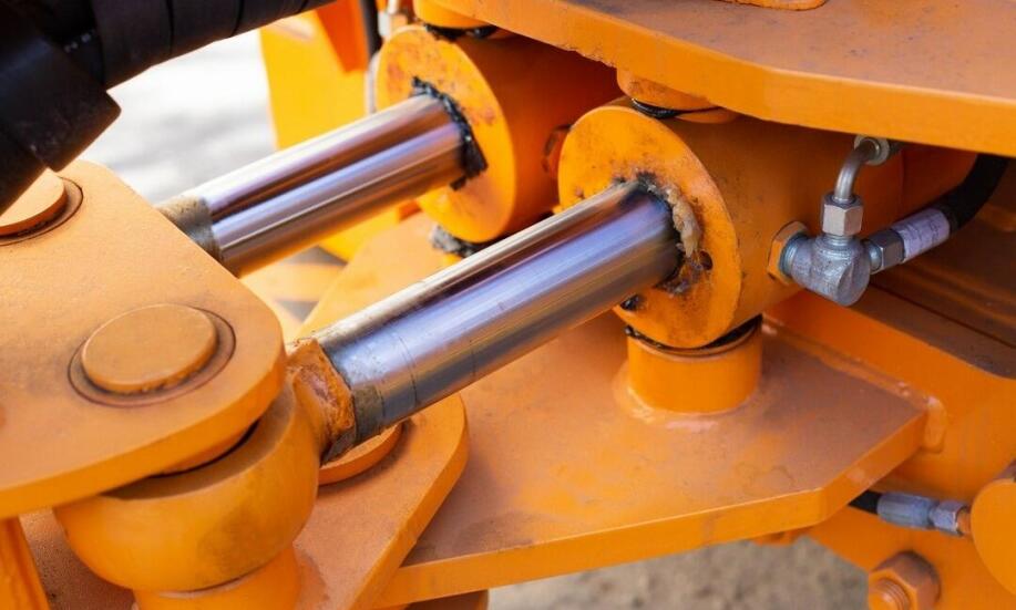 Z jakich elementów składa się pompa hydrauliczna?