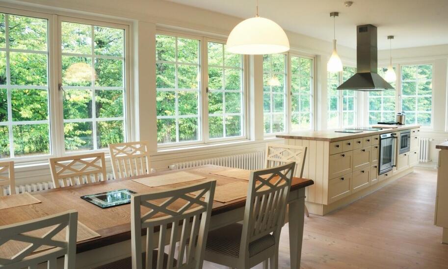 Zabudowa meblowa na wymiar: przegląd możliwości dla różnych pomieszczeń