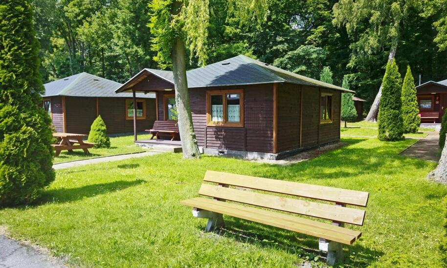 Ile osób mogą pomieścić wynajmowane domki nad morzem?