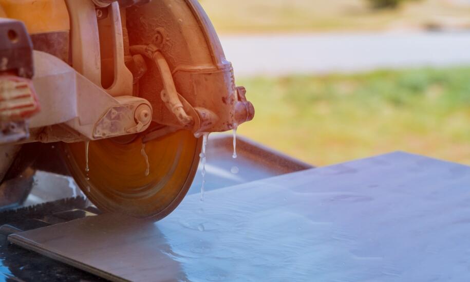 Tarcze diamentowe: jak wybrać odpowiednią tarczę do cięcia betonu?