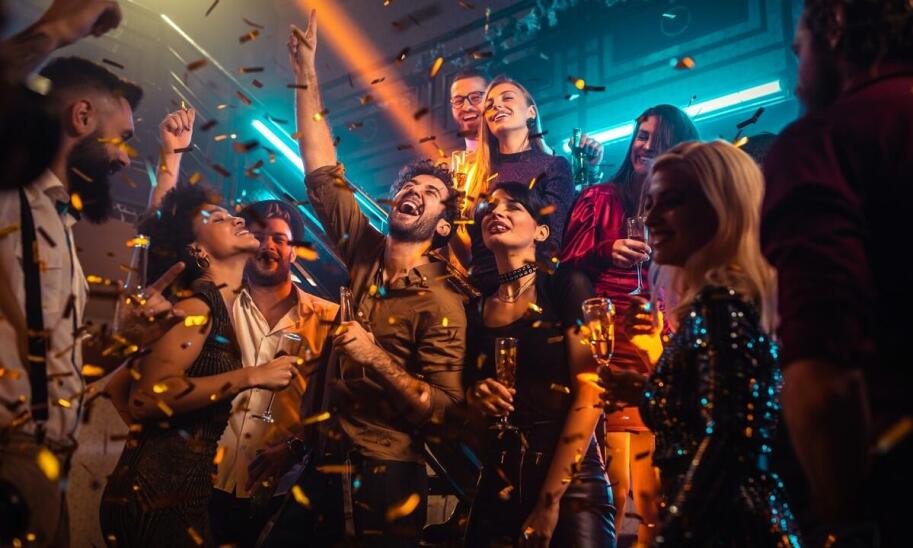 Organizacja wieczorów kawalerskich/panieńskich z indywidualnym podejściem do klienta