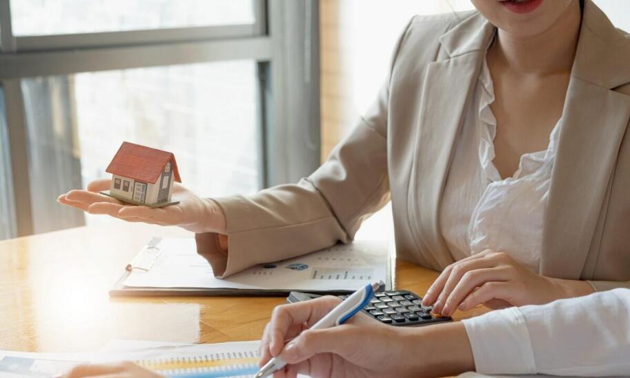 Wycena nieruchomości a zmiany na rynku - jak się do nich dostosować?