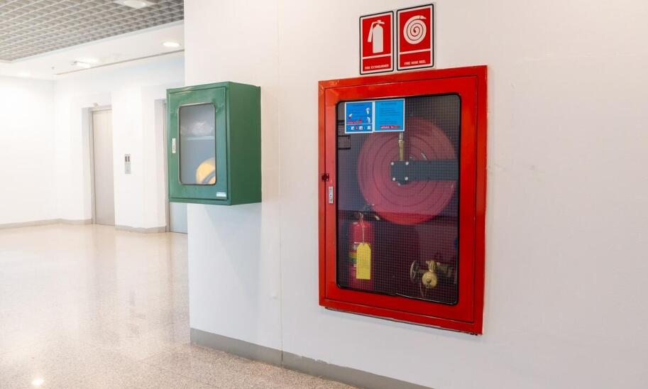 Znaki ewakuacyjne - jakie są wymagania prawne?