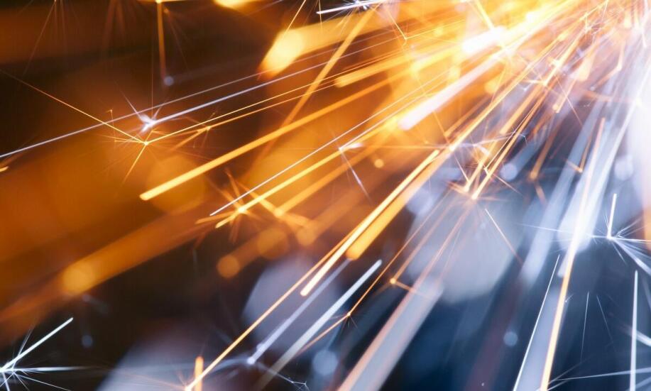 Jak wybrać odpowiedniego dostawcę pirotechniki?