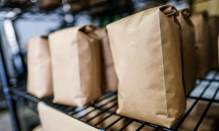 Jakie materiały są używane do produkcji opakowań foliowych na pieczywo? Jakie materiały są używane do produkcji opakowań foliowych na pieczywo?